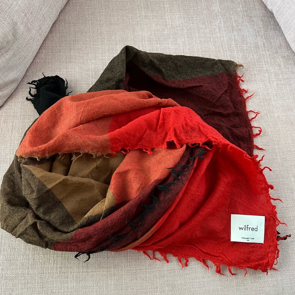 Wilfred blanket scarf